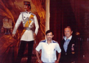 Ralph Wolfe Cowan with H.M. Sultan Hassanal Bolkiah, Brunei